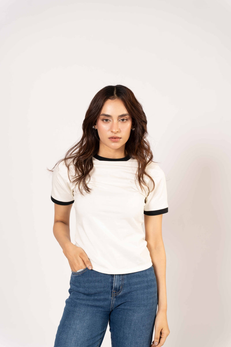 Contrast collar tee