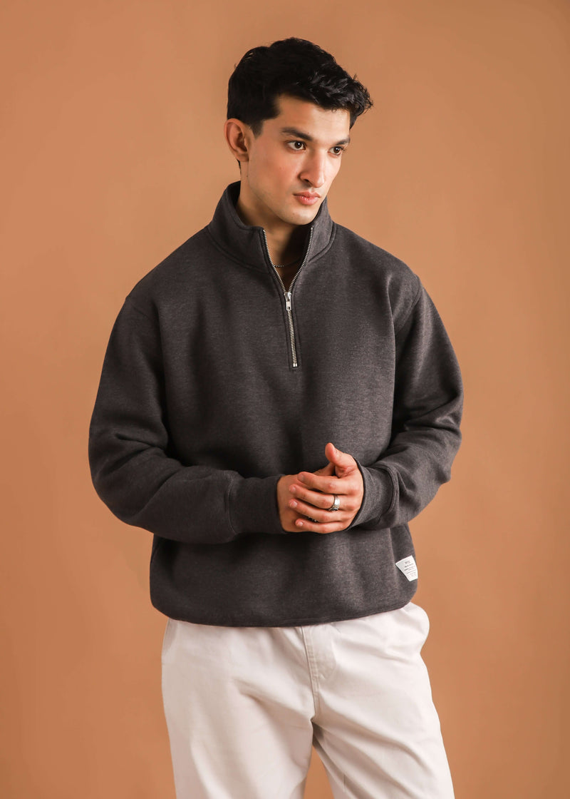 HALF ZIP SWEATSHIRT